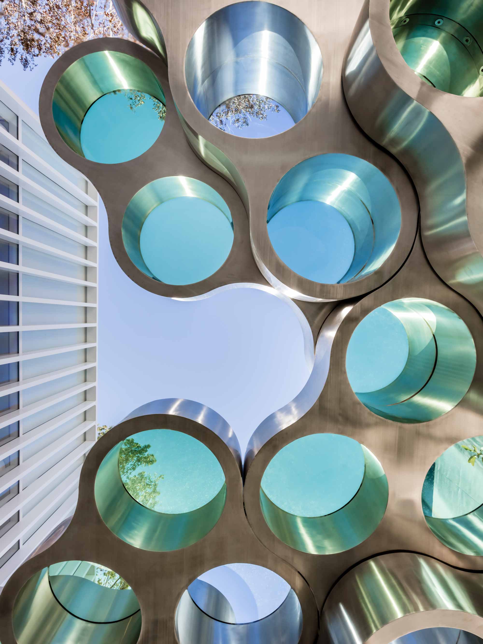 开云（中国） - 附件|花器|办公家具|设计师家具|云朵花瓶